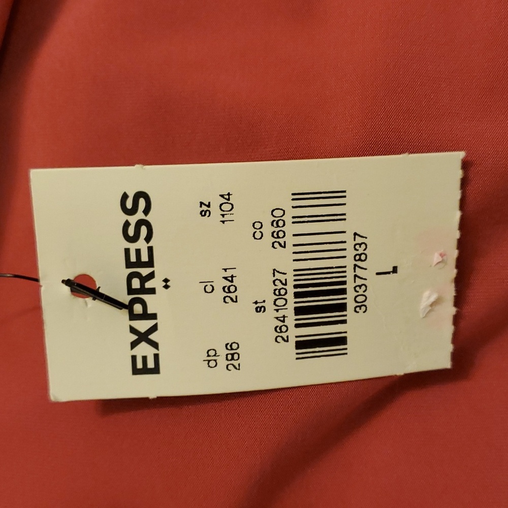 Express pink vneck body contour too - Picture 7 of 9